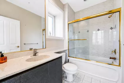 Primary Bathroom Photo of 6718 Arbutus Street, Vancouver, BC