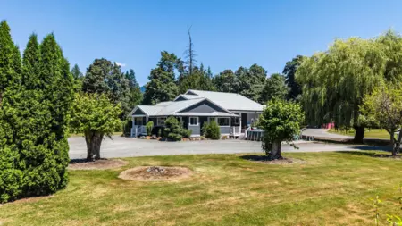 Breakfast Nook Photo of 2284 Ashton Road, Agassiz, BC