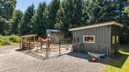 Outdoor Kitchen Photo of 2284 Ashton Road, Agassiz, BC
