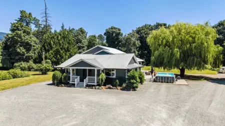 Primary Bedroom Photo of 2284 Ashton Road, Agassiz, BC
