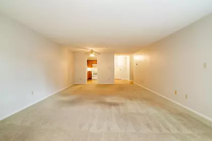 Primary Bathroom Photo of 212 15255 18 Avenue, Surrey, BC