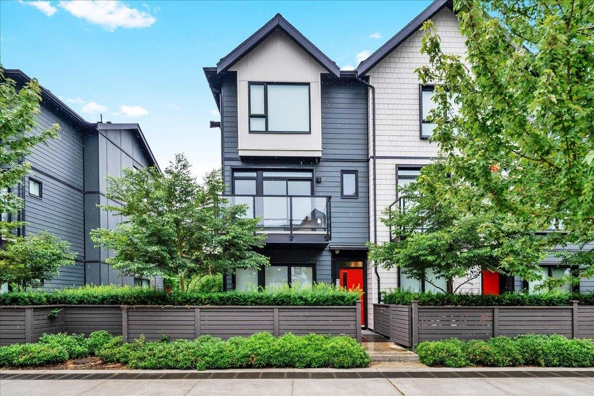 Exterior Rear Photo of 105 4662 Hemlock Way, Tsawwassen, BC