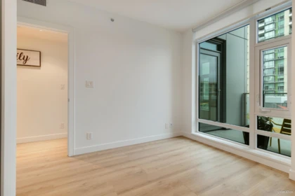 Office / Den Photo of 306 1500 Fern Street, North Vancouver, BC