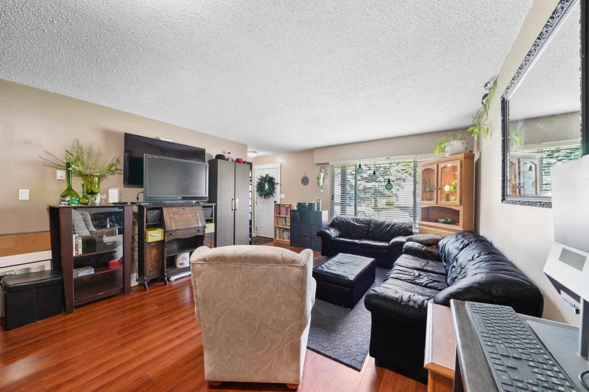 Dining Area Photo of 21532 Mayo Place, Maple Ridge, BC