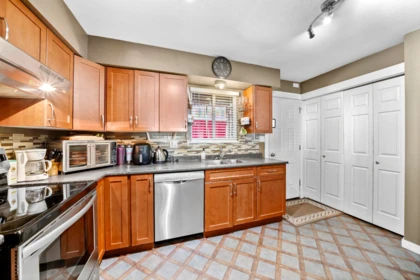 Primary Bedroom Photo of 21532 Mayo Place, Maple Ridge, BC