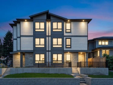 2 5915 Keith Street, Burnaby, BC, Burnaby — Half Duplex for sale