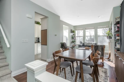 Kitchen Island Photo of 10 35287 Old Yale Road, Abbotsford, BC