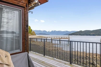 790 Marine Drive, Gibsons, BC, Gibsons — Single Family Residence for sale