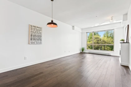 303 1330 Marine Drive, North Vancouver, BC, North Vancouver — Apartment/Condo for sale