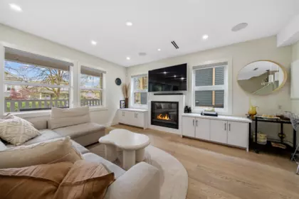 1758 E 14th Avenue, Vancouver, BC, Vancouver — Half Duplex for sale