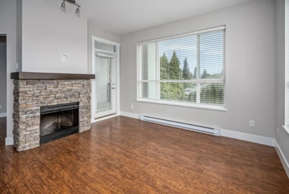 Kitchen Island Photo of 303 3192 Gladwin Road, Abbotsford, BC