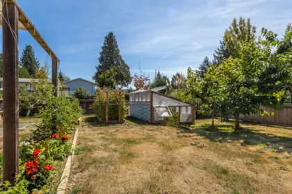 Front Yard Photo of 5605 Ocean Avenue, Sechelt, BC