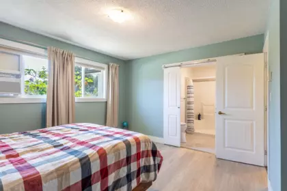 Mudroom Photo of 5605 Ocean Avenue, Sechelt, BC