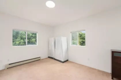 Guest Bathroom Photo of 1038 E 51st Avenue, Vancouver, BC