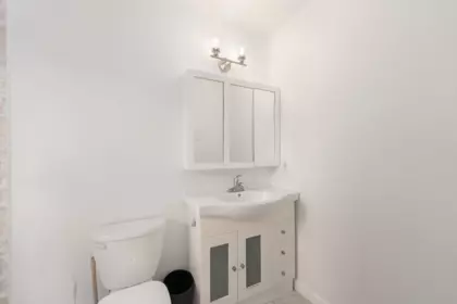 Powder Room Photo of 1038 E 51st Avenue, Vancouver, BC
