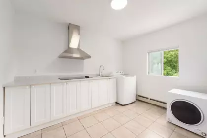 Primary Bathroom Photo of 1038 E 51st Avenue, Vancouver, BC