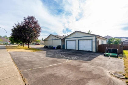 Garden / Landscaping Photo of 21711 52 Avenue, Langley, BC