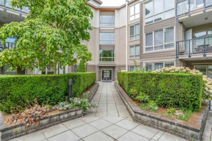 327 15918 26 Avenue, Surrey, BC, Surrey — Apartment/Condo for sale