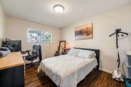 Breakfast Nook Photo of 13257 14a Avenue, Surrey, BC