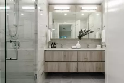 Hallway Photo of 302 488 W 58th Avenue, Vancouver, BC