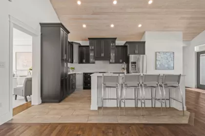 Breakfast Nook Photo of 8557 Fripp Terrace, Mission, BC