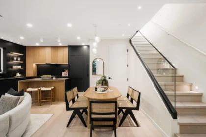 Kitchen Island Photo of 1 2764 W 14th Avenue, Vancouver, BC