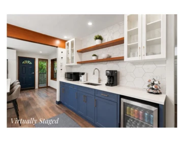 Kitchen Island Photo of 1523 Grandview Road, Gibsons, BC