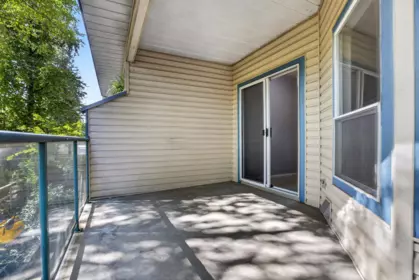 Entry Foyer Photo of 204 5646 200 Street, Langley, BC
