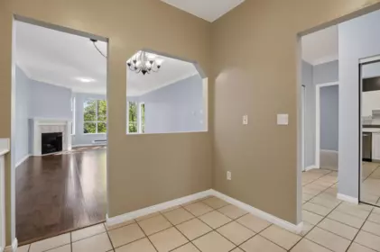 Primary Bathroom Photo of 204 5646 200 Street, Langley, BC