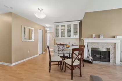 Breakfast Nook Photo of 505 2059 Chesterfield Avenue, North Vancouver, BC
