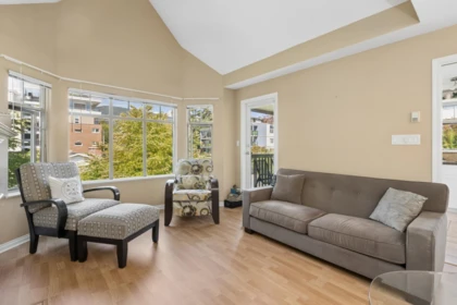 505 2059 Chesterfield Avenue, North Vancouver, BC, North Vancouver — Apartment/Condo for sale