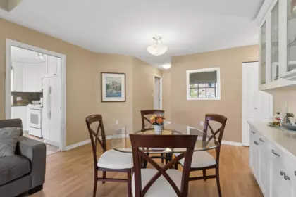 Primary Bedroom Photo of 505 2059 Chesterfield Avenue, North Vancouver, BC
