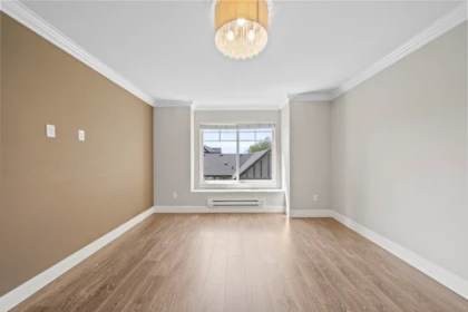 Hallway Photo of 30 7090 180 Street, Surrey, BC