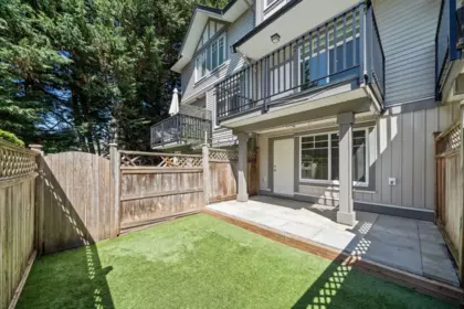 Kitchen Photo of 30 7090 180 Street, Surrey, BC