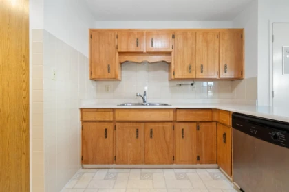 Kitchen Island Photo of 6 7455 Huron Street, Chilliwack, BC