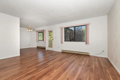 Primary Bedroom Photo of 6 7455 Huron Street, Chilliwack, BC
