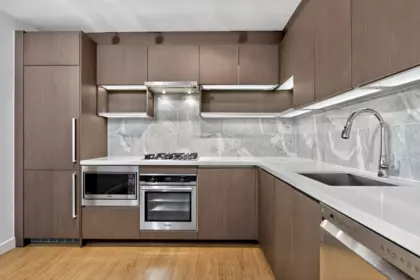 Kitchen Island Photo of 3008 13696 100 Avenue, Surrey, BC