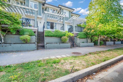 6 1010 Ewen Avenue, New Westminster, BC, New Westminster — Townhouse for sale