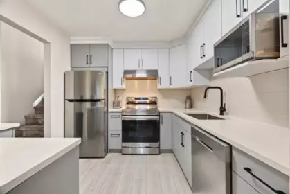 Kitchen Photo of 315 13918 72 Avenue, Surrey, BC