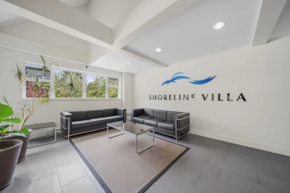 302 160 Shoreline Circle, Port Moody, BC, Port Moody — Apartment/Condo for sale