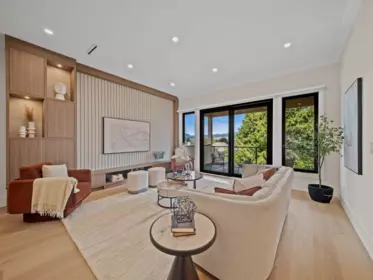 Dining Area Photo of 6174 Malvern Avenue, Burnaby, BC