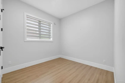 Powder Room Photo of 15363 94 Avenue, Surrey, BC