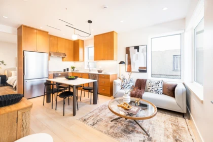 2 2995 Adanac Street, Vancouver, BC, Vancouver — Apartment/Condo for sale