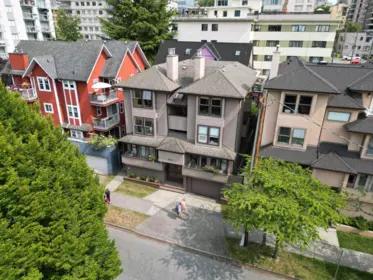 Exterior Rear Photo of 3 886 Broughton Street, Vancouver, BC