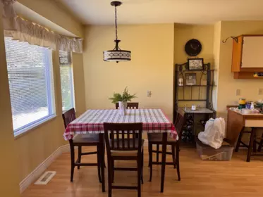 Breakfast Nook Photo of 18366 64 Avenue, Surrey, BC