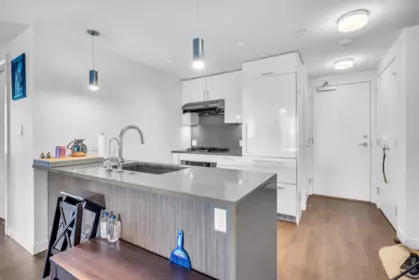 Kitchen Photo of 1503 5599 Cooney Road, Richmond, BC