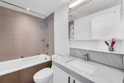 Mudroom Photo of 1503 5599 Cooney Road, Richmond, BC