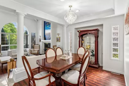 Kitchen Island Photo of 5933 137a Street, Surrey, BC