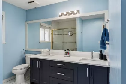 Laundry Room Photo of 5933 137a Street, Surrey, BC