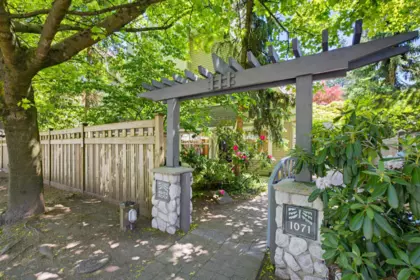 Front Yard Photo of 1071 Lynn Valley Road, North Vancouver, BC